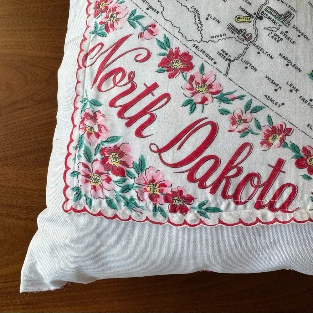 Vintage North Dakota Handkerchief Pillow Shabby Chic Retro Country Cabin Decor - Picture 2 of 6